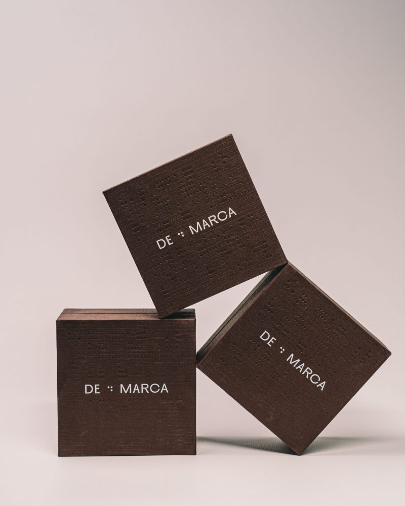 DeMarca_Box-2-min