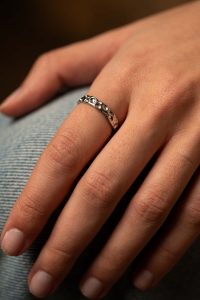 Demarca-marca-prata-925-mulher-jovem-waterproof-colar-de-prata-brinco-de-prata-925-pulseira-de-prata-925-colar-de-prata-925-tous-pdpaola-tous-portugal-jewels-demarca-DEMARCA-mesh-marca-de-joias-barata-jois-em-prata-barata-925-colar-de-prata-925-silver-necklace-925-silver-bracelet-925-earcuff-silver-925-women-young-shipworld-freeshiping-entregasgratuitas-gratuito-portes-grátis-Tous - Urso - Bear - Oso - Joias - Joyería - Jewelry - Pulseira - Brazalete - Bracelet - Colar - Collar - Necklace - Anel - Anillo - Ring - Brincos - Pendientes - Earrings - Prata - Plata - Silver - Ouro - Oro - Gold - Relógio - Reloj - Watch - Acessórios - Accesorios - Accessories - Pérolas - Perlas - Pearls - Coração - Corazón - Heart - Love - Amor - Charme - Charm - Elegância - Elegancia - Elegance - Sofisticado - Sofisticado - Sophisticated - Clássico - Clásico - Classic - Luxo - Lujo - Luxury - Moda - Fashion - Estilo - Estilo - Style - Tendência - Tendencia - Trend - Exclusivo - Exclusivo - Exclusive - Feminino - Femenino - Feminine - Delicado - Delicado - Delicate - Personalizado - Personalizado - Personalized - Moderno - Moderno - Modern - Minimalista - Minimalista - Minimalist - Cadeado - Candado - Lock - Chave - Llave - Key - Pedra - Piedra - Stone - Zircônia - Circonita - Zirconia - Brilhante - Brillante - Shiny - Presente - Regalo - Gift - Icônico - Icónico – Iconic- Parfois - Bolsa - Bolso - Bag - Carteira - Cartera - Wallet - Mochila - Backpack - Mala - Maleta - Suitcase - Relógio - Reloj - Watch - Brincos - Pendientes - Earrings - Colar - Collar - Necklace - Pulseira - Brazalete - Bracelet - Anel - Anillo - Ring - Lenço - Pañuelo - Scarf - Chapéu - Sombrero - Hat - Óculos - Gafas - Sunglasses - Prata - Plata - Silver - Ouro - Oro - Gold - Bijuteria - Bisutería - Jewelry - Tendência - Tendencia - Trend - Estilo - Estilo - Style - Moda - Fashion - Acessórios - Accesorios - Accessories - Feminino - Femenino - Feminine - Elegante - Elegante - Elegant - Sofisticado - Sofisticado - Sophisticated - Clássico - Clásico - Classic - Moderno - Moderno - Modern - Minimalista - Minimalista - Minimalist - Casual - Casual - Casual - Chic - Chic - Chic - Urbano - Urbano - Urban - Exclusivo - Exclusivo - Exclusive - Charme - Encanto - Charm - Brilhante - Brillante - Shiny - Pedra - Piedra - Stone - Pérolas - Perlas - Pearls - Presente - Regalo - Gift - Coração - Corazón - Heart - Love - Amor - Icônico - Icónico - Iconic - Pequeno - Pequeño - Small - Grande - Grande – Large-marca de joias- silver jewelry for desings womens